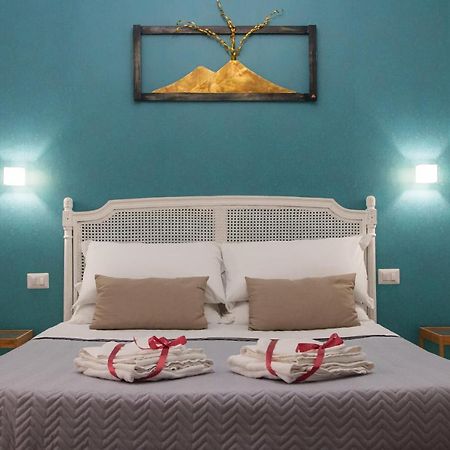Hotel Real Giardinetto A Toledo à Naples Extérieur photo