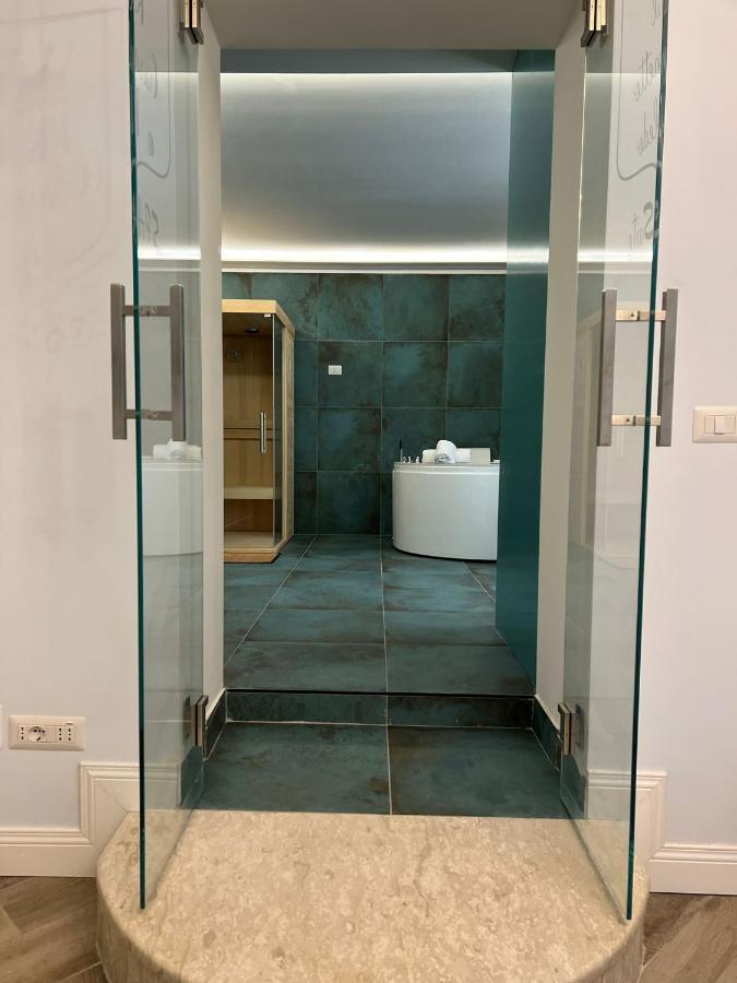 Hotel Real Giardinetto A Toledo à Naples Extérieur photo