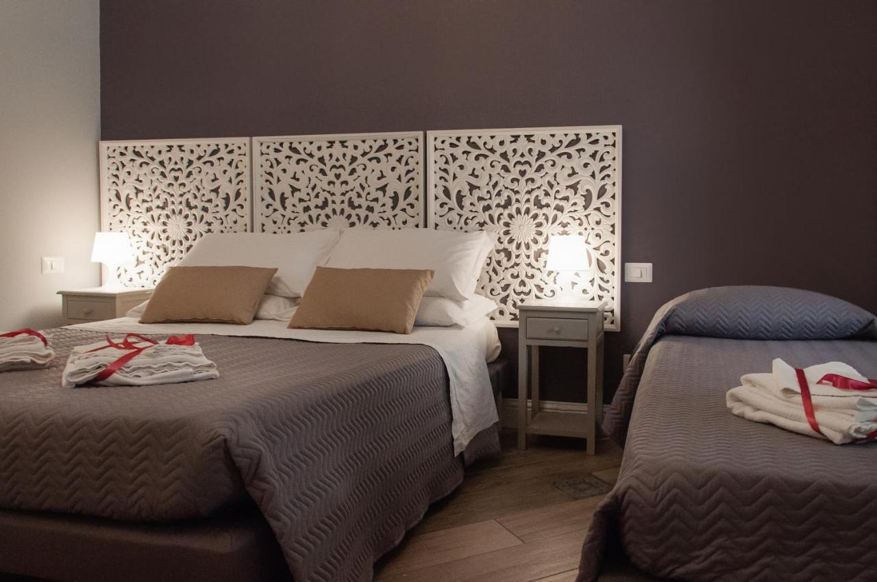 Hotel Real Giardinetto A Toledo à Naples Extérieur photo