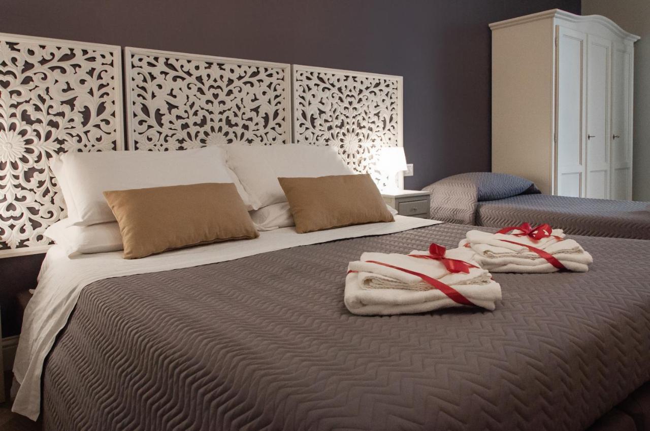 Hotel Real Giardinetto A Toledo à Naples Extérieur photo