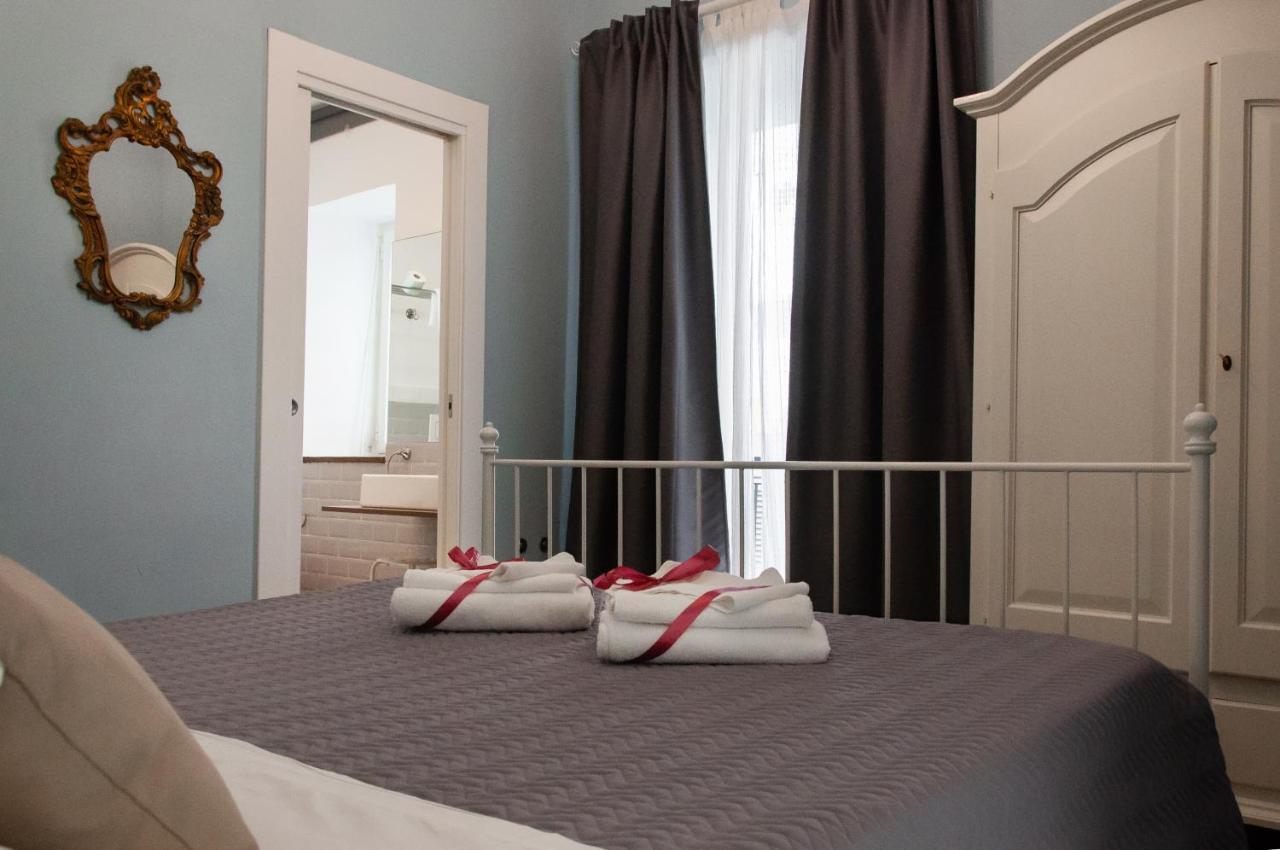Hotel Real Giardinetto A Toledo à Naples Extérieur photo