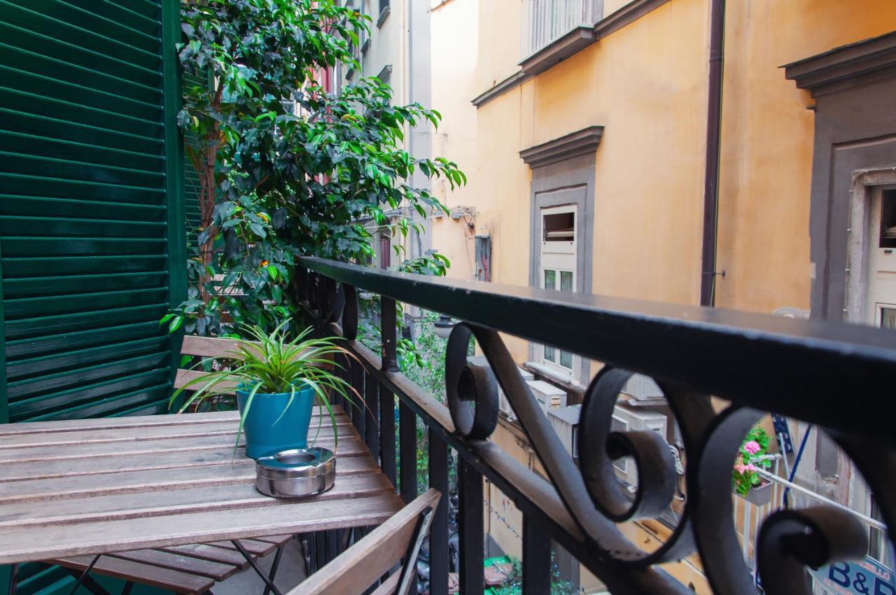 Hotel Real Giardinetto A Toledo à Naples Extérieur photo